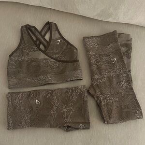 Gymshark Camo Seamless Sports Bra and Leggings Set